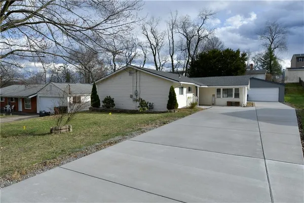 $2,500 | 55 Dover Drive, Cranberry Township, PA 16066