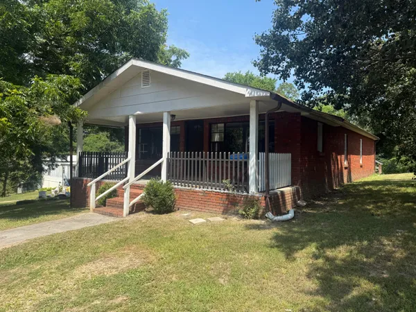 $129,900 | 1007 Diamond Avenue, Bridgeport, AL 35740