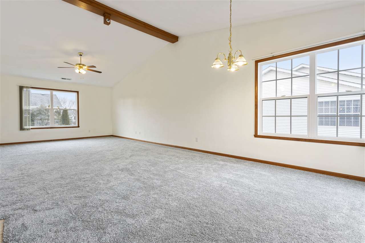 10190 Monarch Road, Unit D Roscoe, IL 61073 - Photo 2 of 15 Gallery Image 2