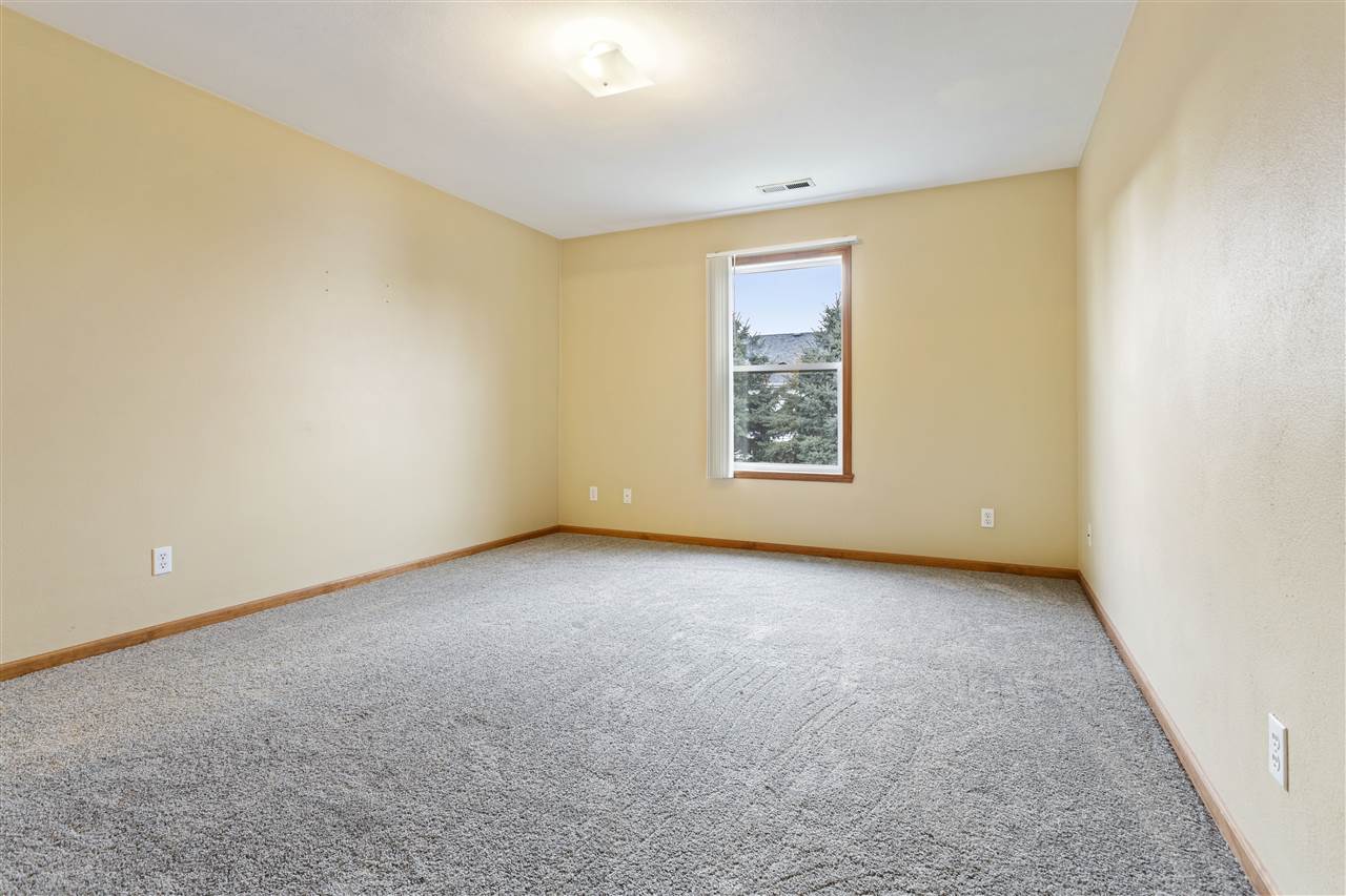 10190 Monarch Road, Unit D Roscoe, IL 61073 - Photo 9 of 15 Gallery Image 9