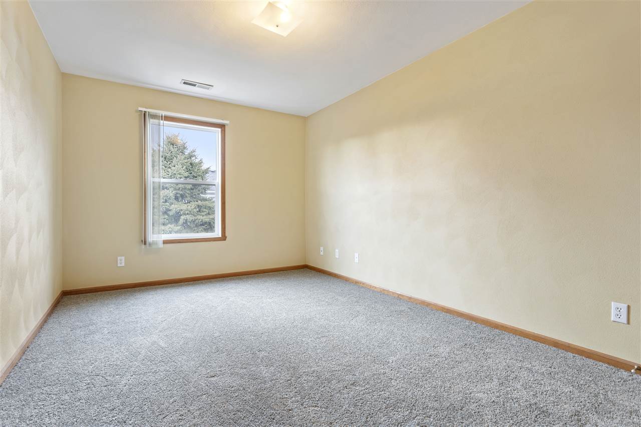 10190 Monarch Road, Unit D Roscoe, IL 61073 - Photo 10 of 15 Gallery Image 10
