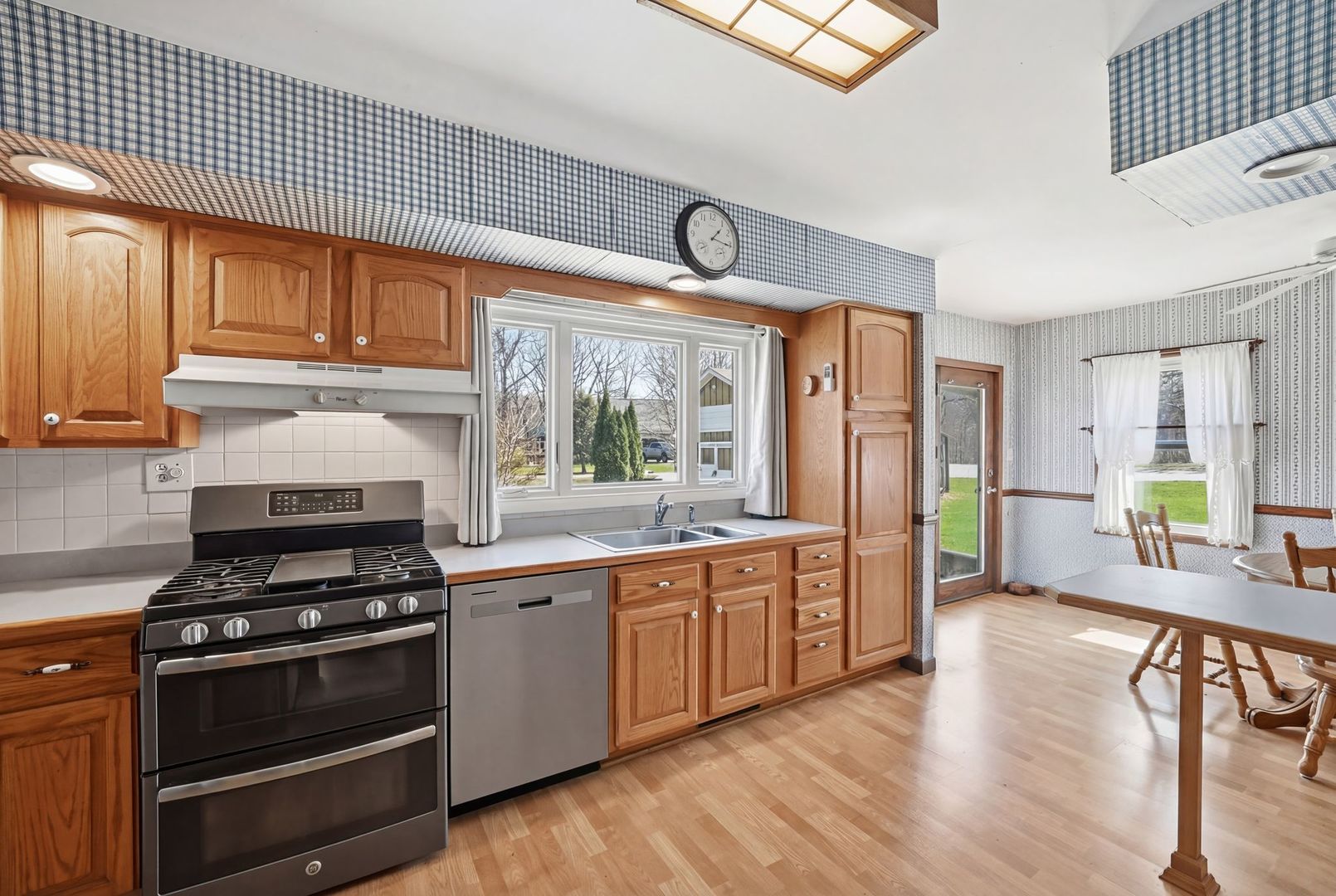 2594 East 1069th Road Oglesby, IL 61348 - Photo 14 of 52