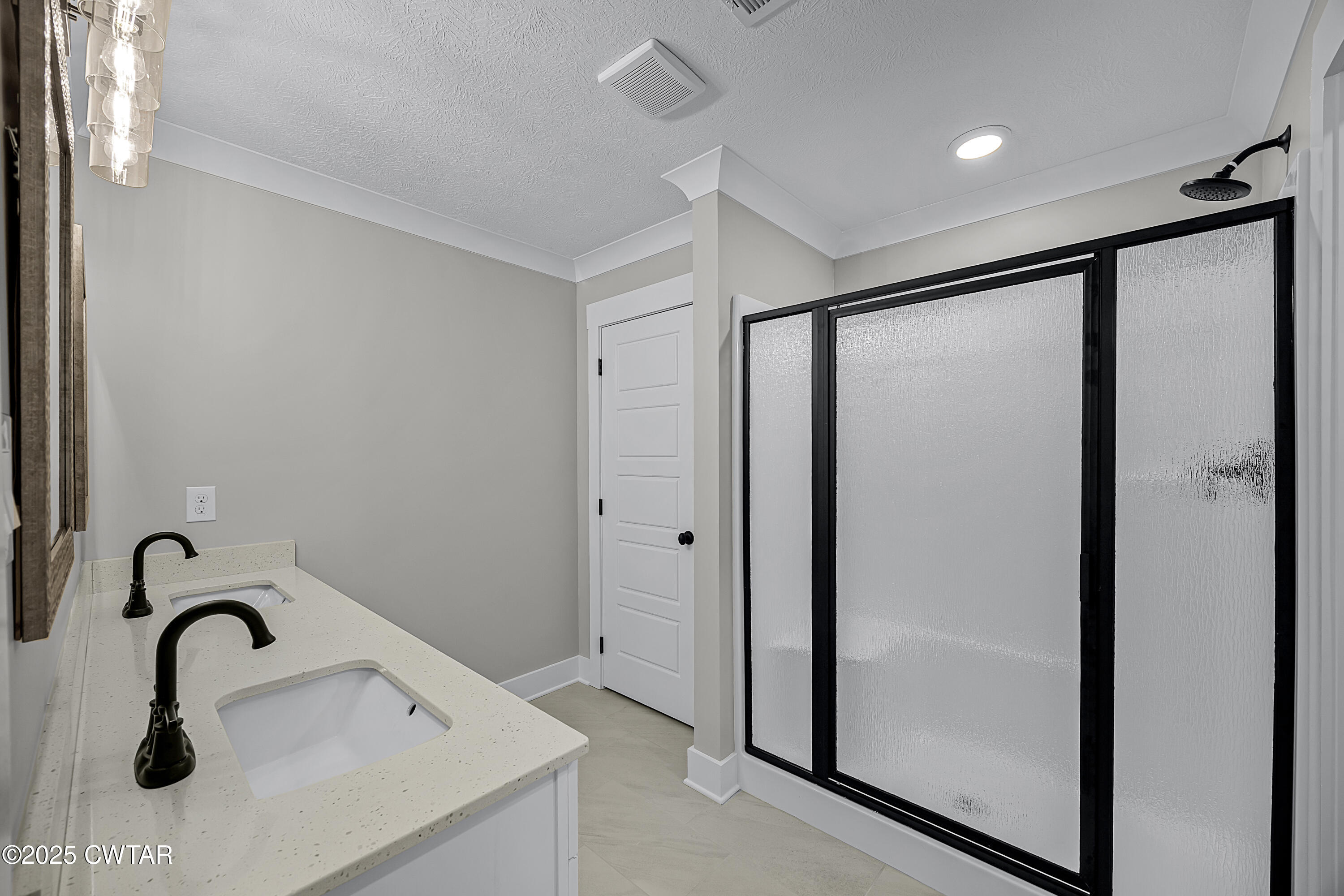 41 Easington Cove Jackson, TN 38305 - Photo 13 of 17 Primary Bath