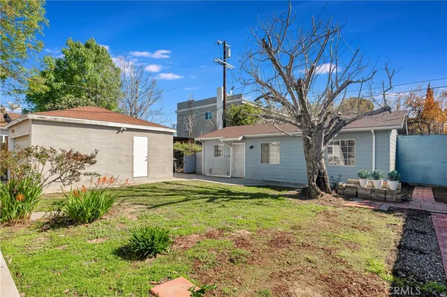 $925,000 | 6350 Costello Avenue, Valley Glen, CA 91401