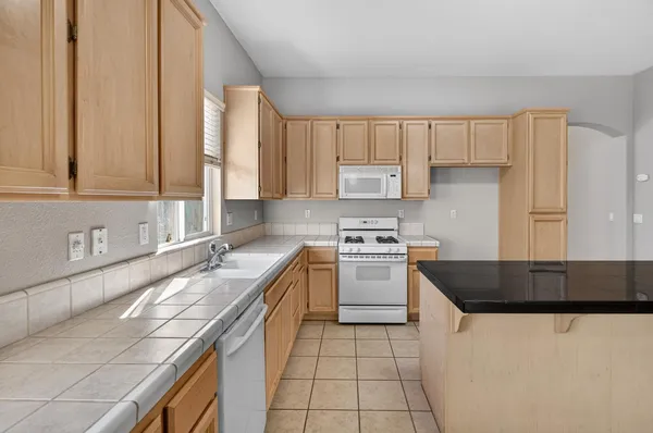 $625,000 | 9795 West Taron Drive, Elk Grove, CA 95757