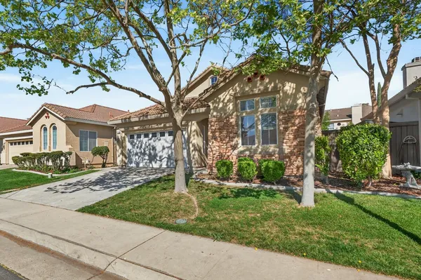 $625,000 | 9795 West Taron Drive, Elk Grove, CA 95757