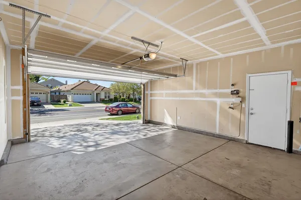 $625,000 | 9795 West Taron Drive, Elk Grove, CA 95757