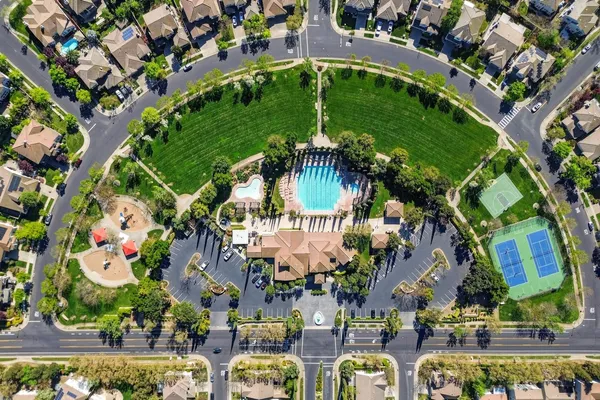 $625,000 | 9795 West Taron Drive, Elk Grove, CA 95757
