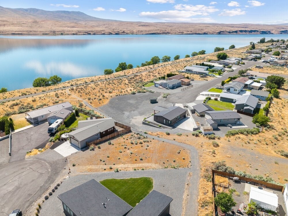 407 Island View Mattawa, WA 99349 - Photo 8 of 27