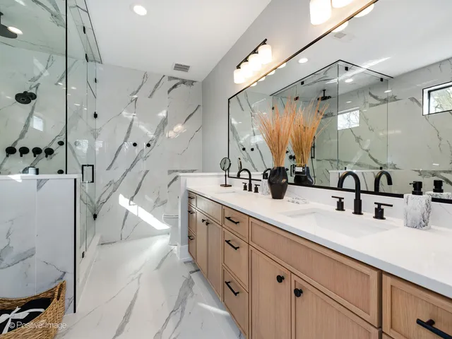 $1,800,000 | 2902 North Seeley Avenue, Chicago, IL 60618