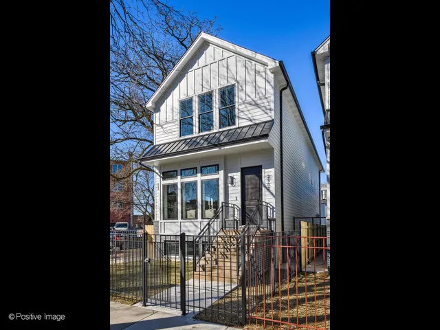 $1,800,000 | 2902 North Seeley Avenue, Chicago, IL 60618