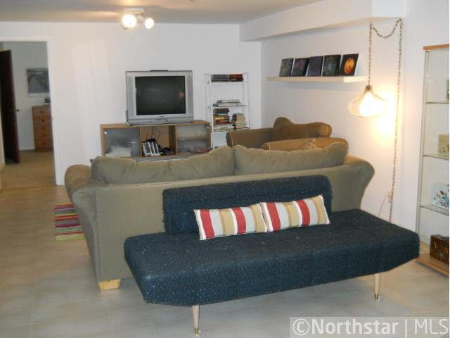 973 Riley Avenue New Richmond, WI 54017 - Photo 12 of 18 Gallery Image 12