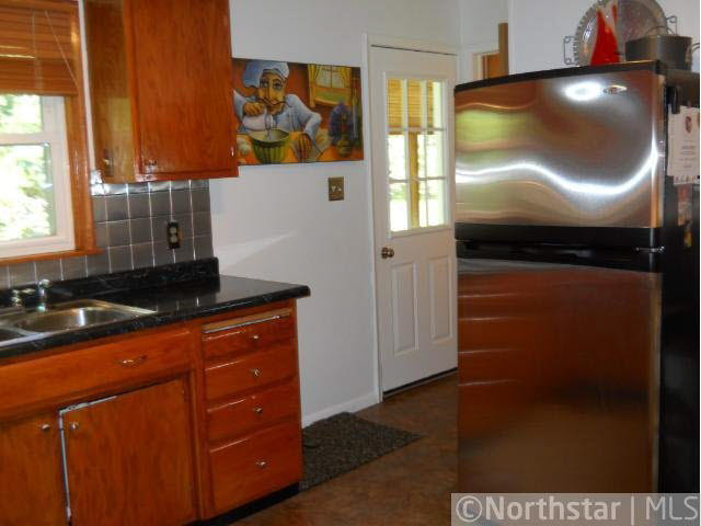 973 Riley Avenue New Richmond, WI 54017 - Photo 7 of 18 Gallery Image 7