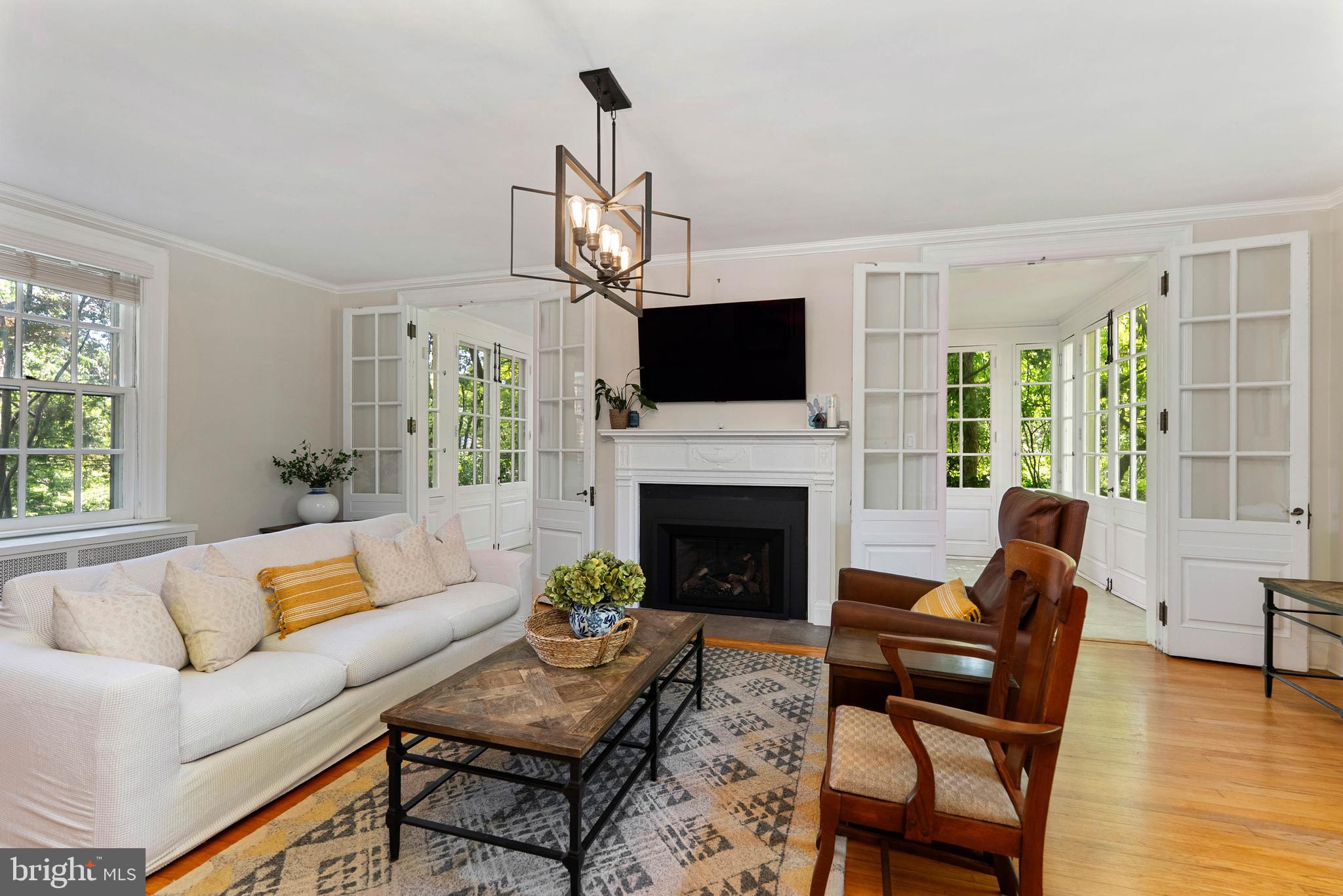 3907 Juniper Road Baltimore, MD 21218 - Photo 4 of 35 Gallery Image 4