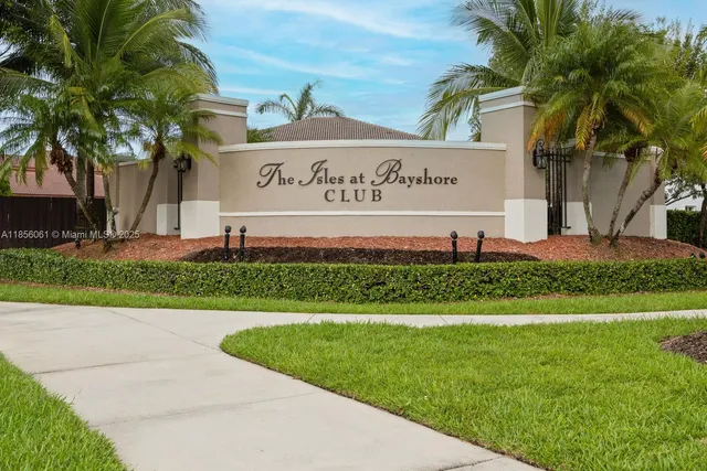 $2,400 | 9219 Southwest 227th Street, Unit 9, Cutler Bay, FL 33190
