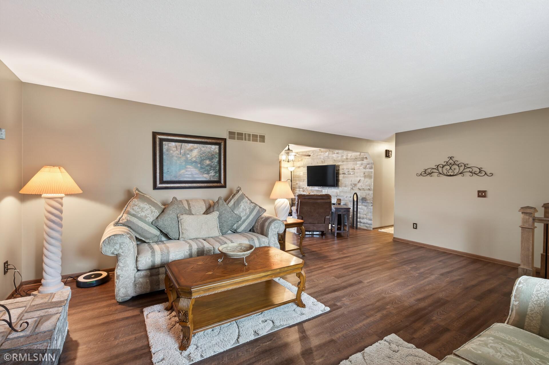 6323 Red Maple Lane Lino Lakes, MN 55014 - Photo 10 of 60