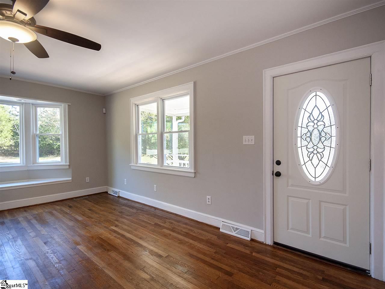 294 Old Power Plant Road Duncan, SC 29334 - Photo 7 of 36 Gallery Image 7