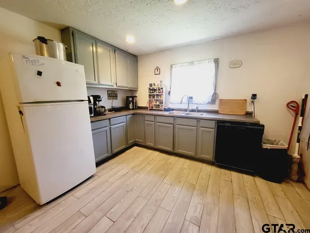 $80,000 | 213 Hawthorne Street, Elkhart, TX 75839