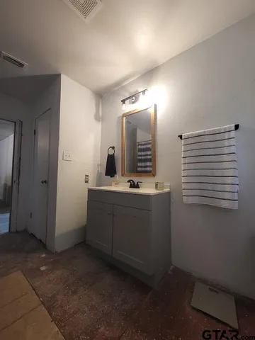 $80,000 | 213 Hawthorne Street, Elkhart, TX 75839