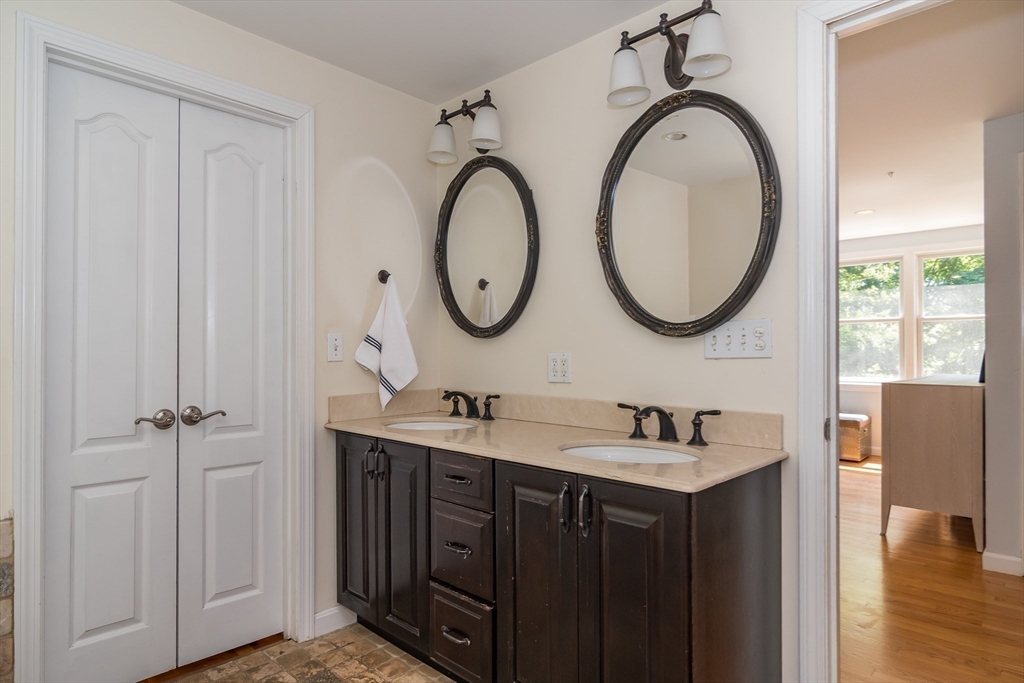 132 Pelham Island Road Wayland, MA 01778 - Photo 13 of 18