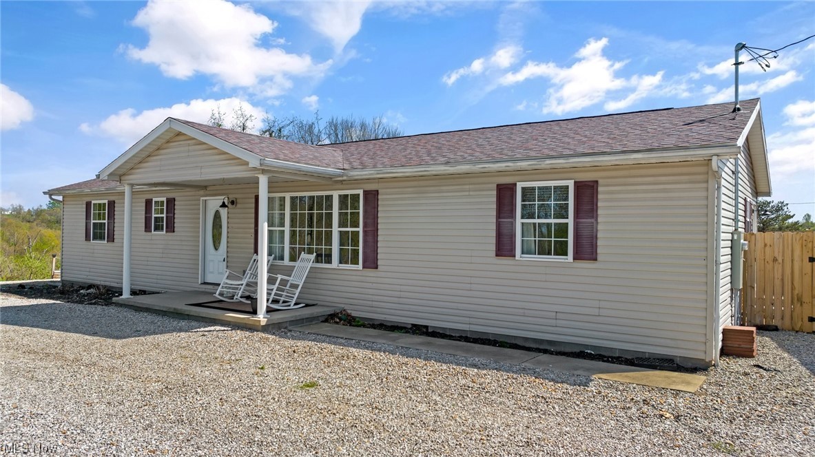 1754 Locust Ridge Road Washington, WV 26181 - Photo 3 of 34