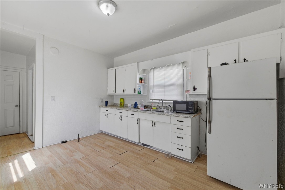 198 Grape Street Buffalo, NY 14204 - Photo 12 of 20