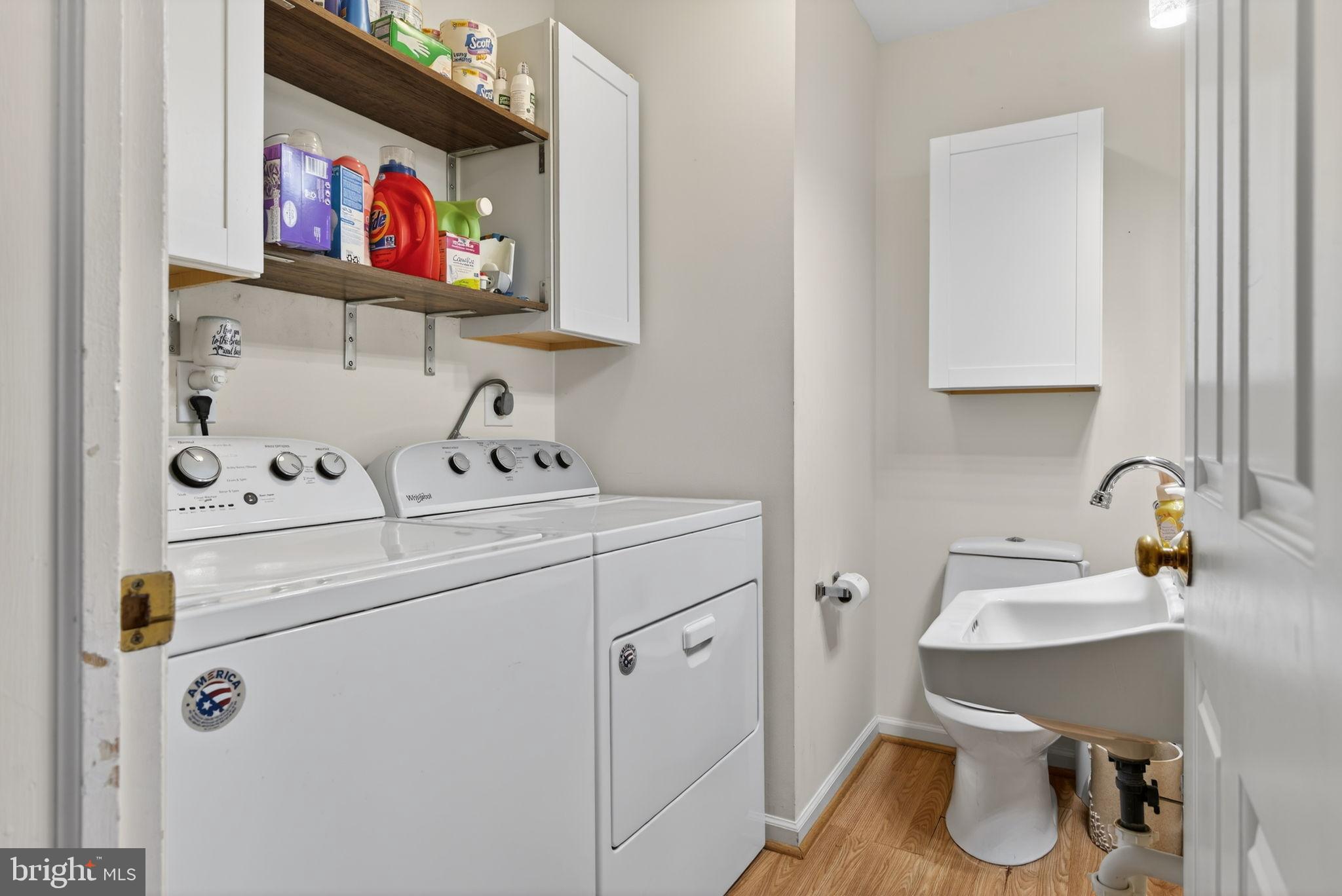 64 Beech Lane Elizabethtown, PA 17022 - Photo 20 of 26 a bathroom with a sink a vanity and a toilet