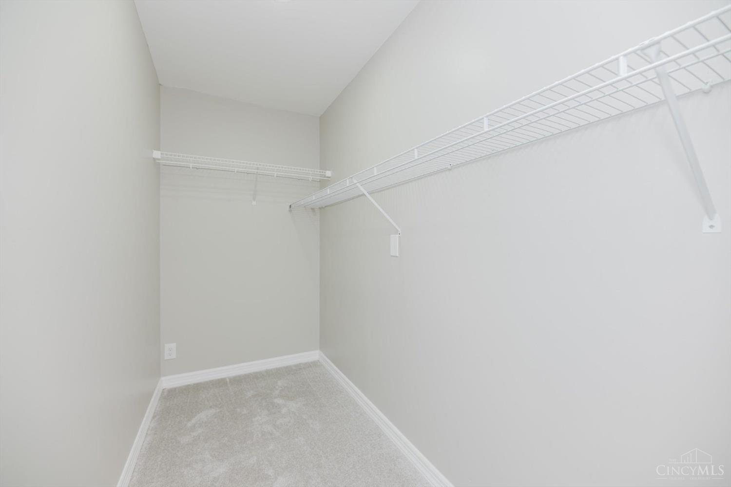 6169 Sheed Road Cincinnati, OH 45247 - Photo 16 of 29 Gallery Image 16
