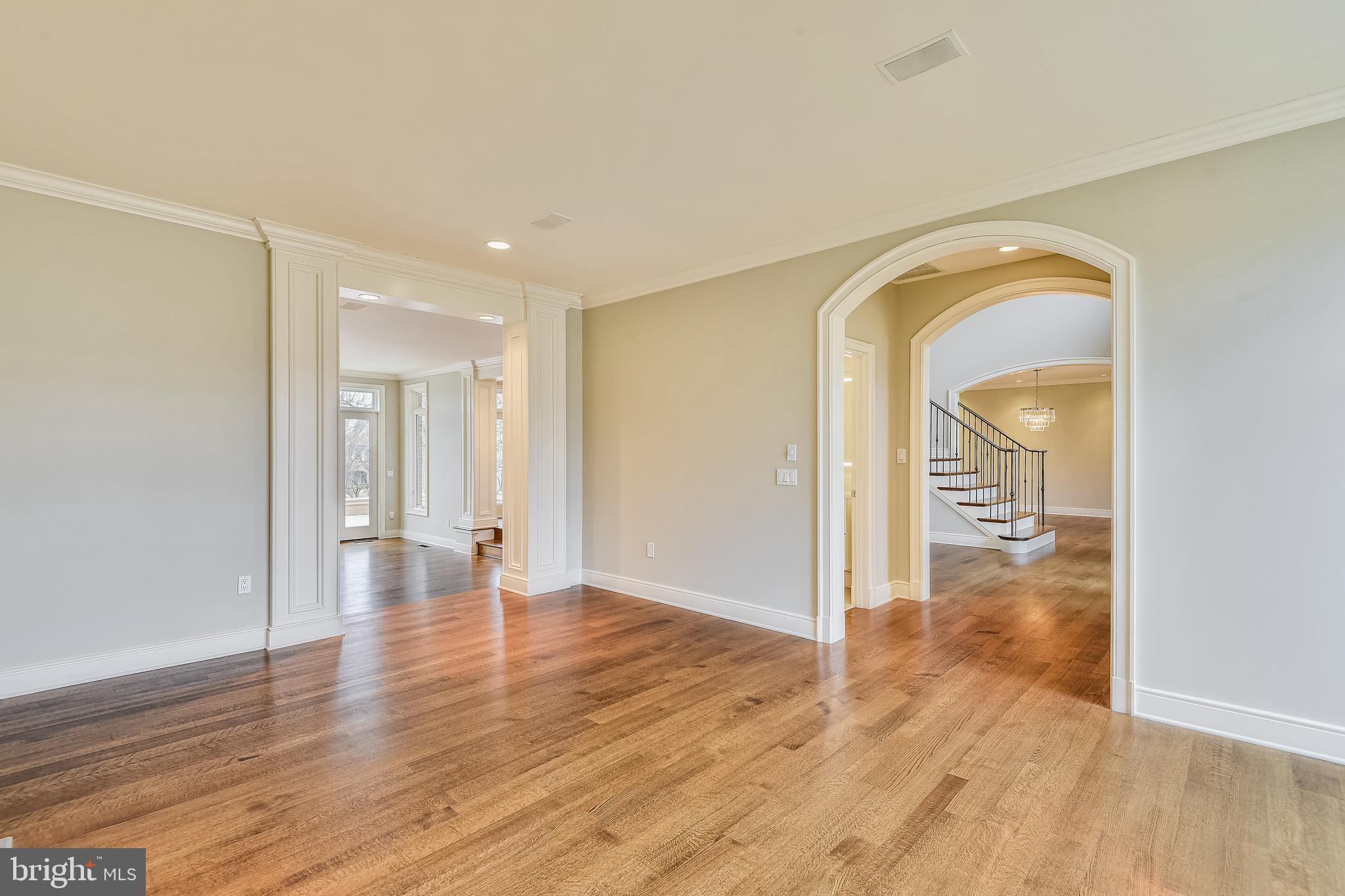 680 South River Landing Road Edgewater, MD 21037 - Photo 23 of 83 Elaborate millwork throughout