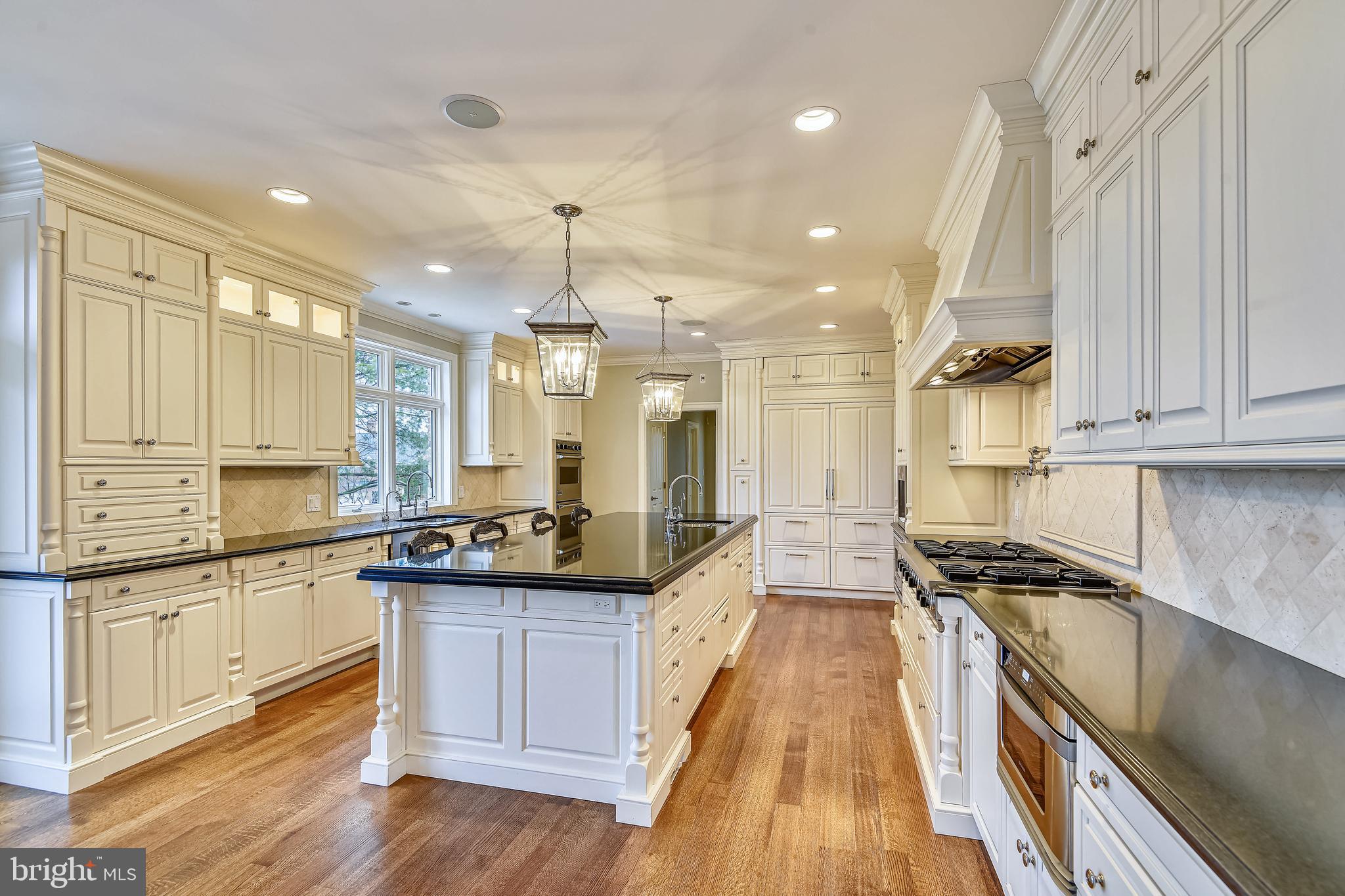 680 South River Landing Road Edgewater, MD 21037 - Photo 26 of 83 Chefs KT features honed black granite counters