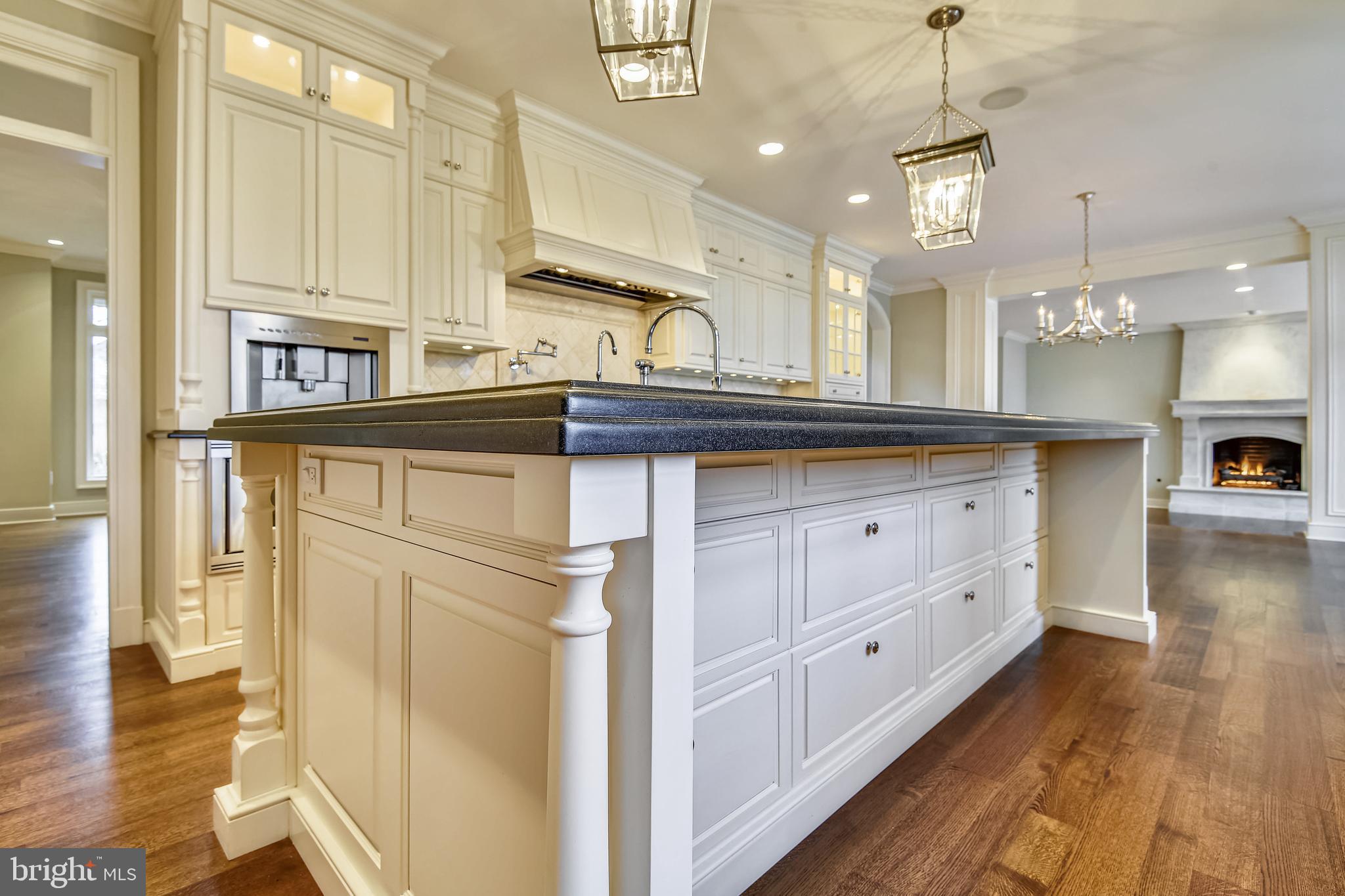 680 South River Landing Road Edgewater, MD 21037 - Photo 30 of 83 Additional cabinetry tucked under barstool seating