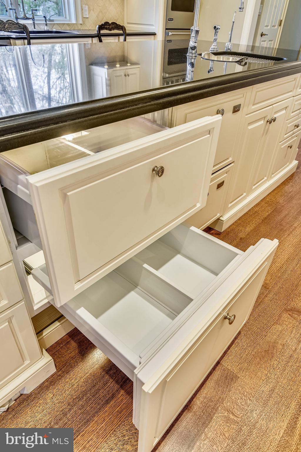 680 South River Landing Road Edgewater, MD 21037 - Photo 41 of 83 Sub Z double drawer express refrigerator