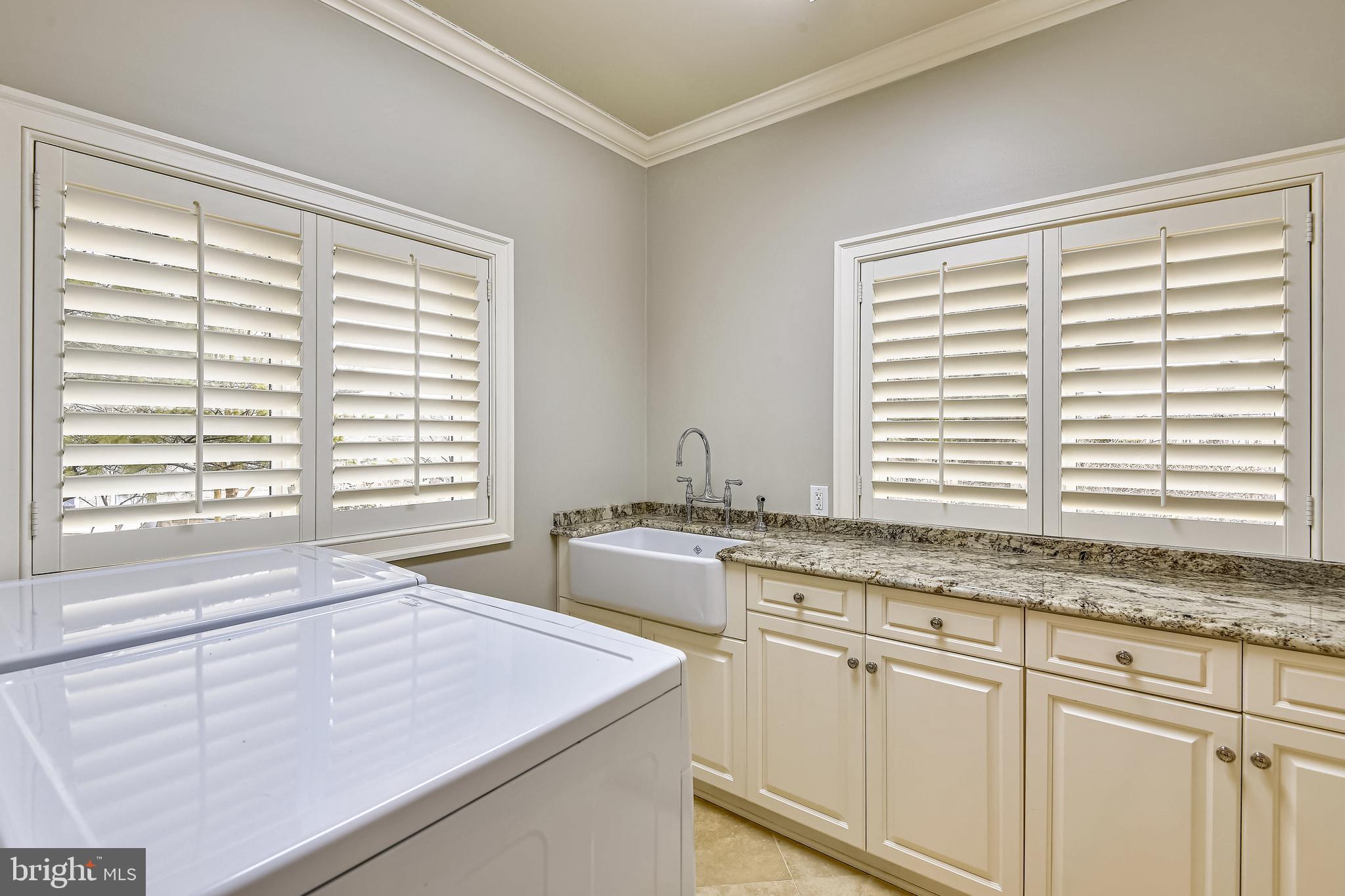 680 South River Landing Road Edgewater, MD 21037 - Photo 45 of 83 Main level Laundry Rm with granite counters