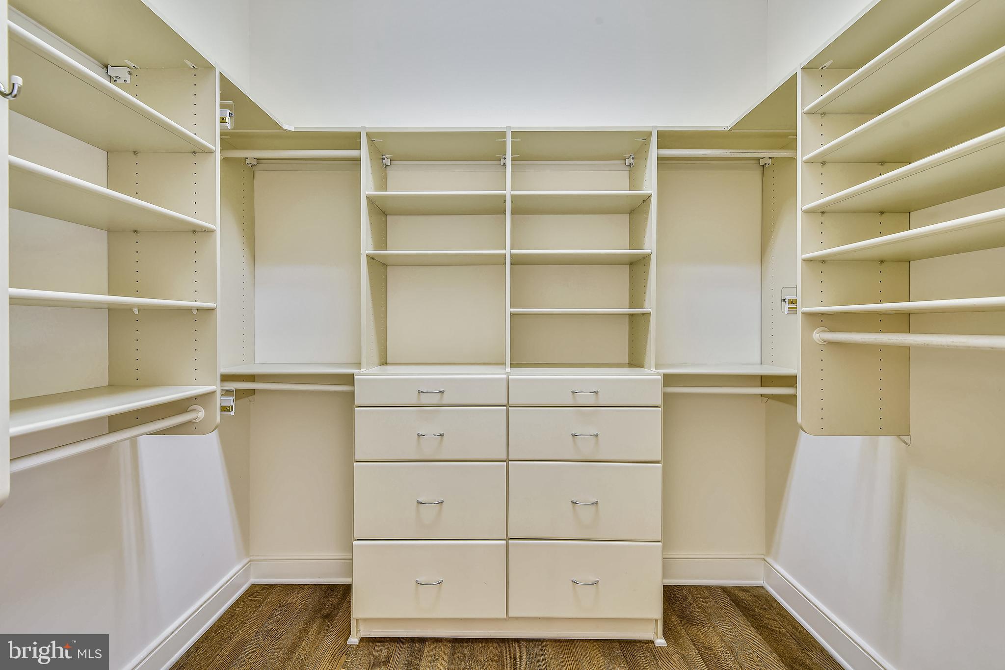 680 South River Landing Road Edgewater, MD 21037 - Photo 61 of 83 Built-in organizers and dressers
