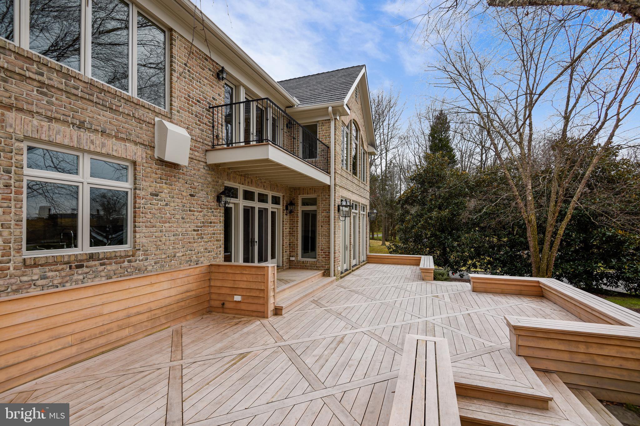 680 South River Landing Road Edgewater, MD 21037 - Photo 8 of 83 Waterside Alaskan yellow cedar deck