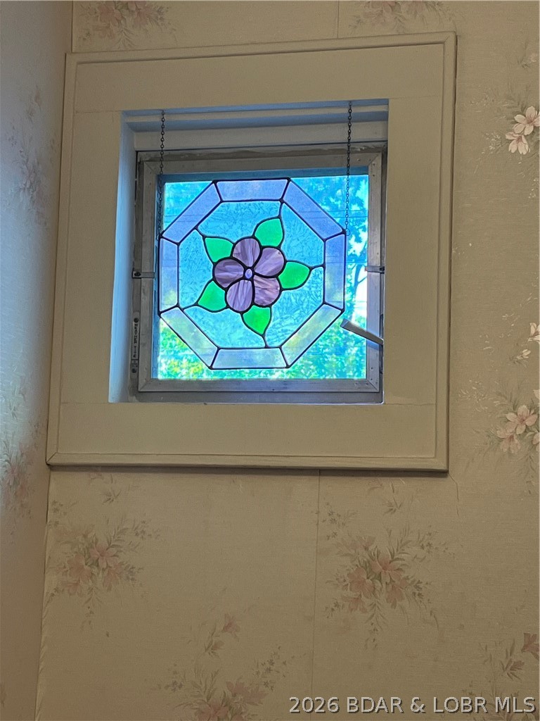 601 East Newton Street Eldon, MO 65026 - Photo 25 of 61 Upstairs bathroom stained glass
