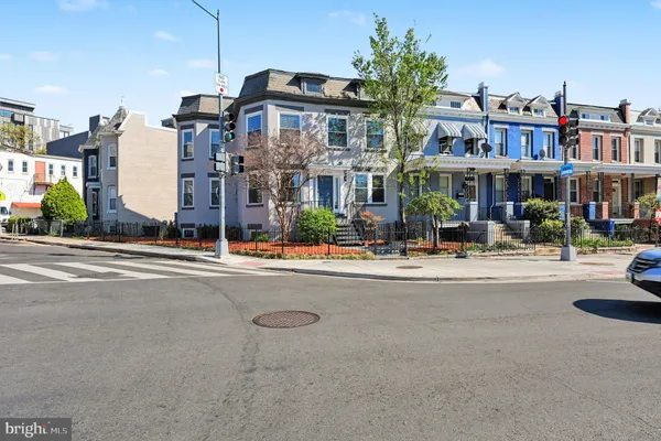 $1,250,000 | 3639 New Hampshire Avenue Northwest, Washington, DC 20010