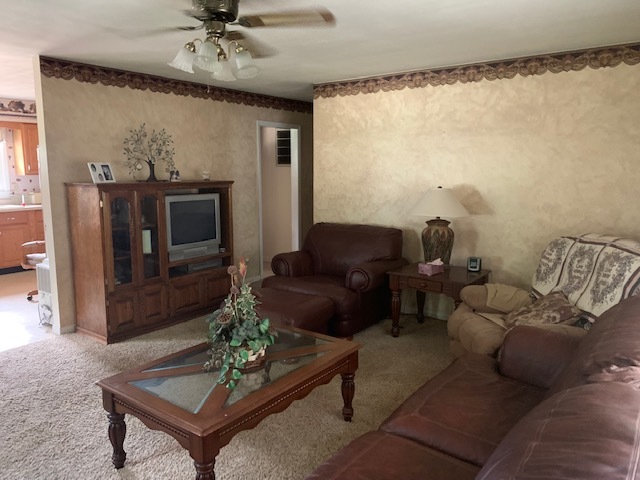 212 Ridge Street Creston, IL 61068 - Photo 4 of 23