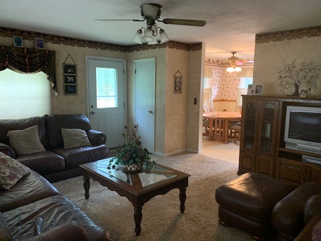 212 Ridge Street Creston, IL 61068 - Photo 5 of 23
