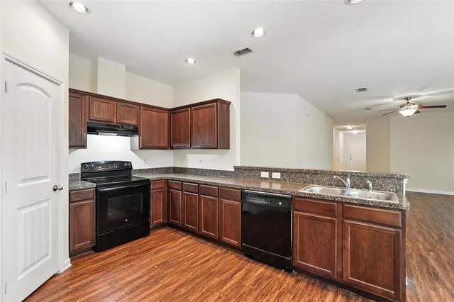 $304,500 | 2939 St Zachary Drive, Dallas, TX 75233