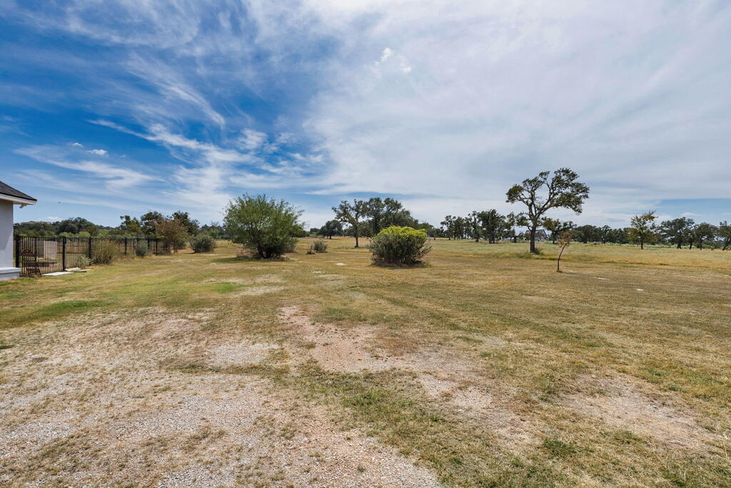 803 Comanche Ridge Round Mountain, TX 78663 - Photo 13 of 43 Gallery Image 13
