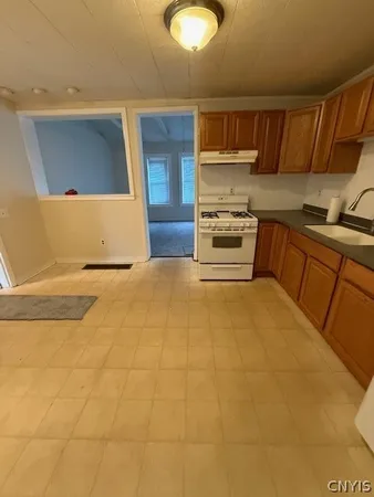 $1,500 | 32 Grove Street, Unit 2, Van Buren, NY 13027