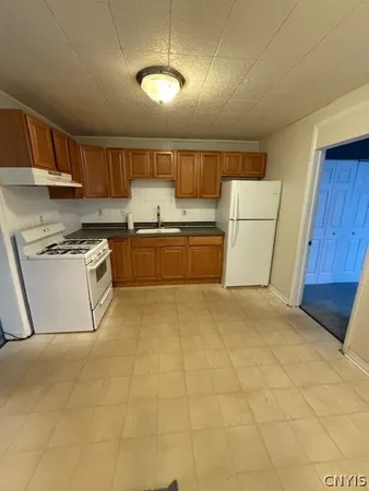 $1,550 | 32 Grove Street, Unit 2, Van Buren, NY 13027