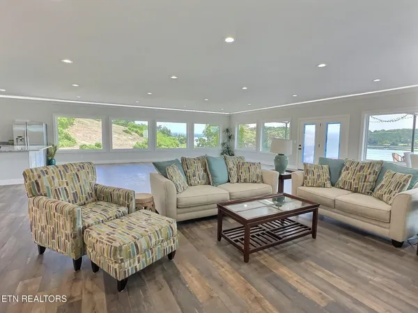 $799,000 | 182 Lakeshore Bay Drive, Jefferson City, TN 37760