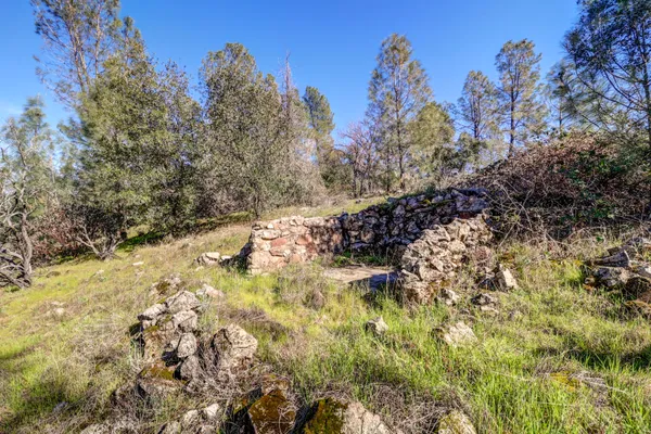 $225,000 | 7555 Clear Canyon Road, Redding, CA 96001