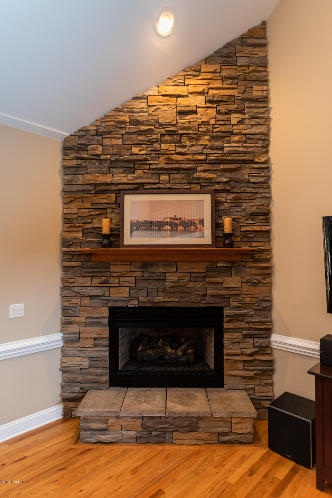 124 Friburg Road New Bern, NC 28562 - Photo 11 of 59 Fireplace in den