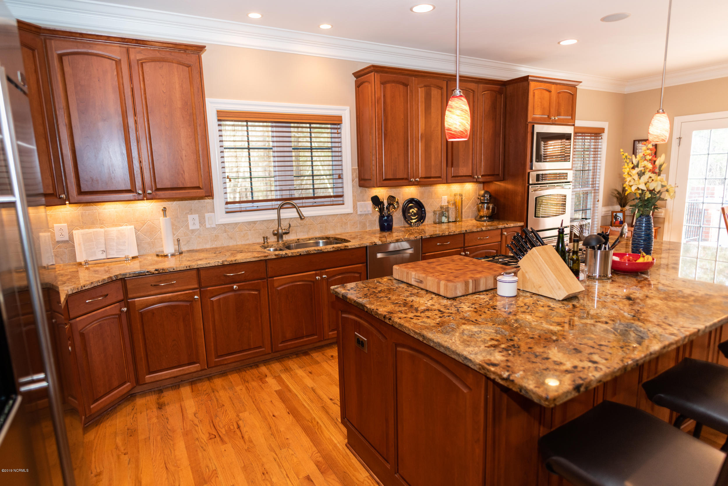 124 Friburg Road New Bern, NC 28562 - Photo 16 of 59 Gourmet kitchen