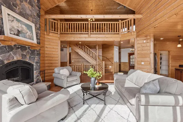 $1,100,000 | 1796 82nd Street, New Richmond, WI 54017