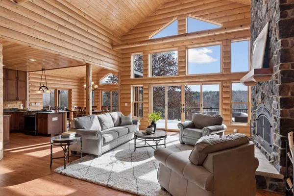 $1,100,000 | 1796 82nd Street, New Richmond, WI 54017