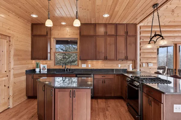 $1,100,000 | 1796 82nd Street, New Richmond, WI 54017